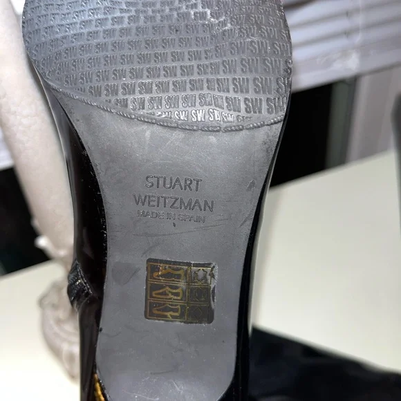 Stuart Weitzman Clingy Patent Leather Pointed Toe Booties!! - Picture 13 of 14